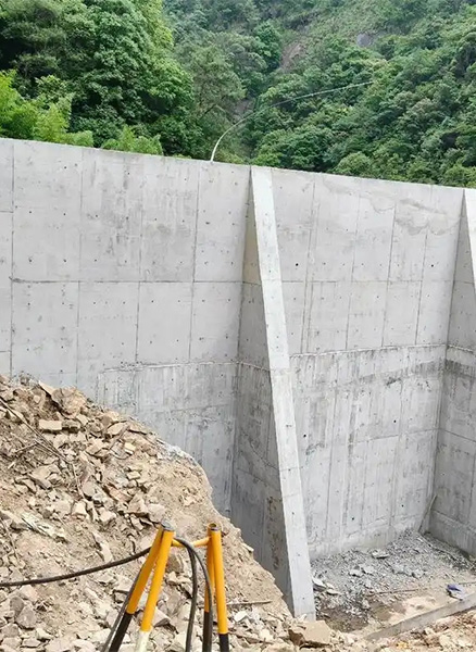 邯郸广平县重力式挡土墙